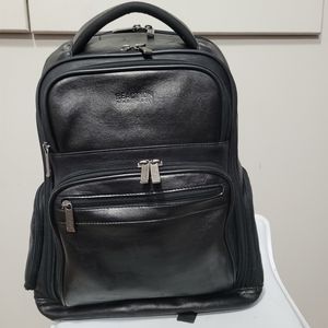 Ease-back leather computer backpack unisex